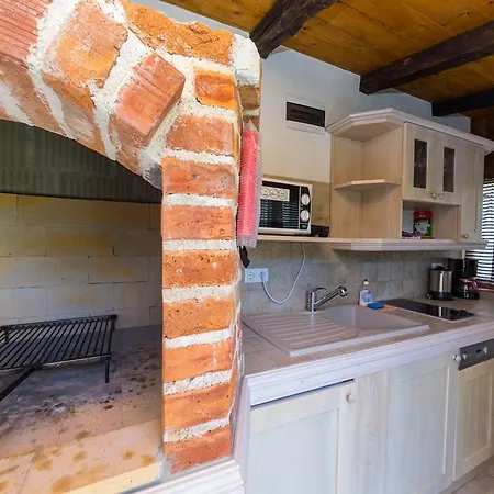 Sobe Gora Apartment Posedarje